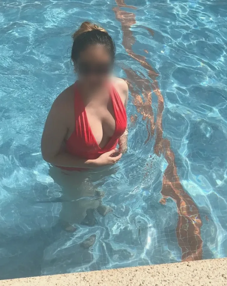 Aoife, 27