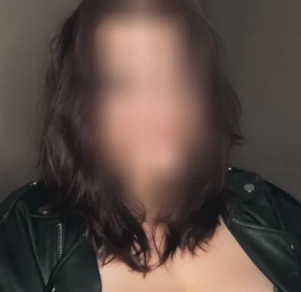 Grace, 25