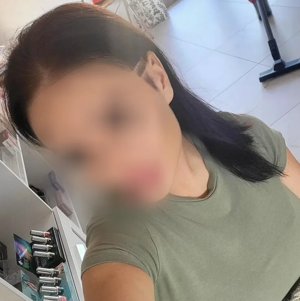 Naomi, 29
